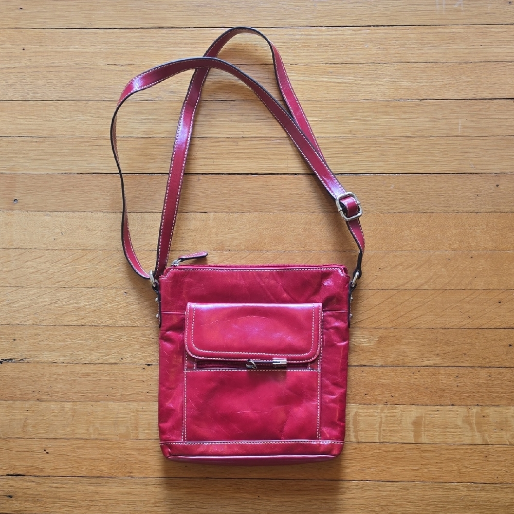 Gianni Bernini, Shiny Red Leather Crossbody Bag, VGUC, Women's OS
